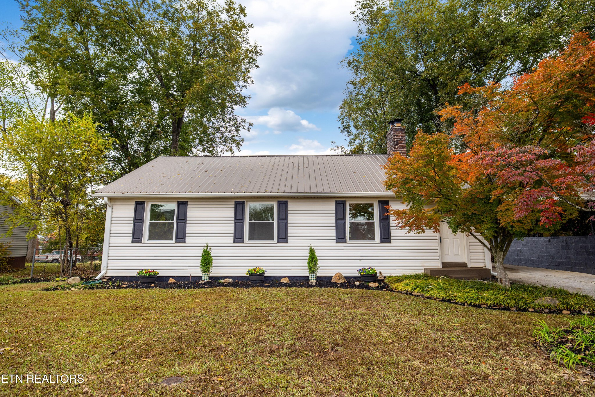 1907 Crest Road Maryville, TN 37804 - Photo 1 of 34 Gallery Image 1