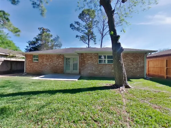 $1,869 | 17002 Tibet Road, Friendswood, TX 77546