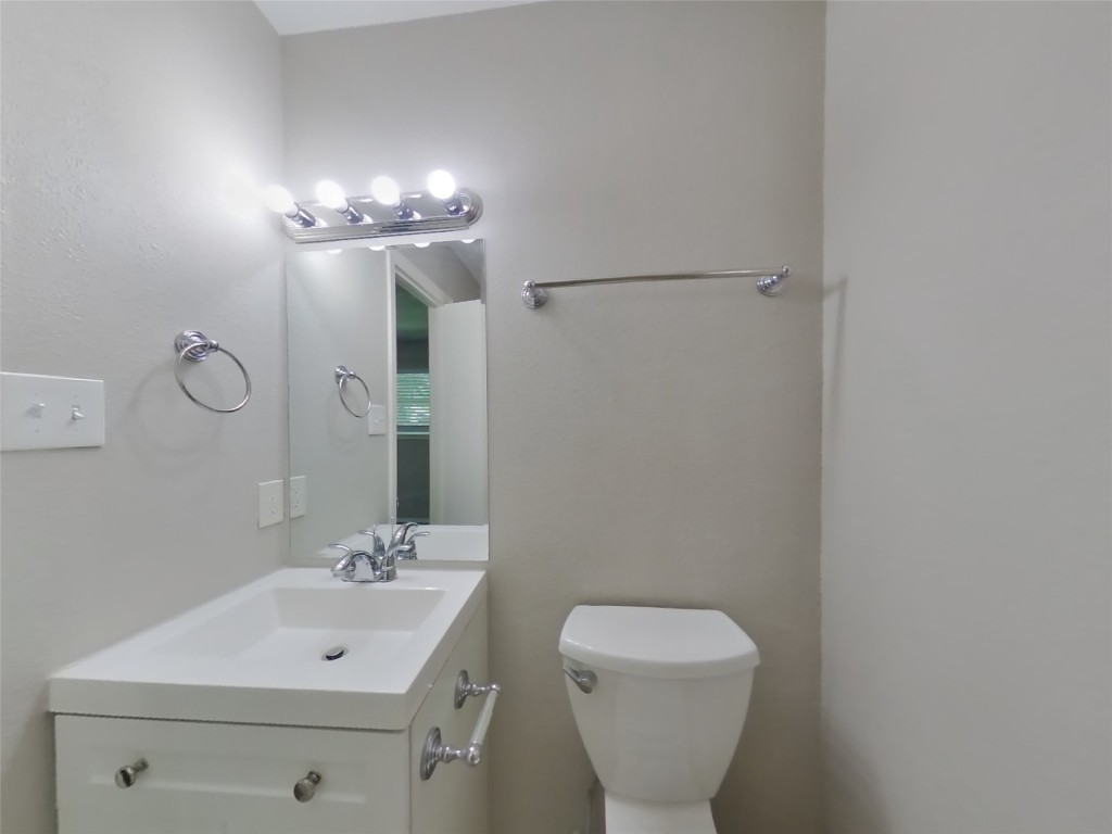 17002 Tibet Road Friendswood, TX 77546 - Photo 8 of 15