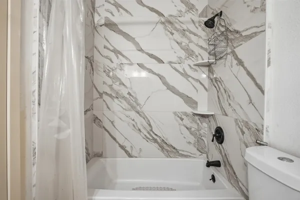 $130,000 | 2200 Cypress Landing Road, Unit A3, Houston, TX 77090