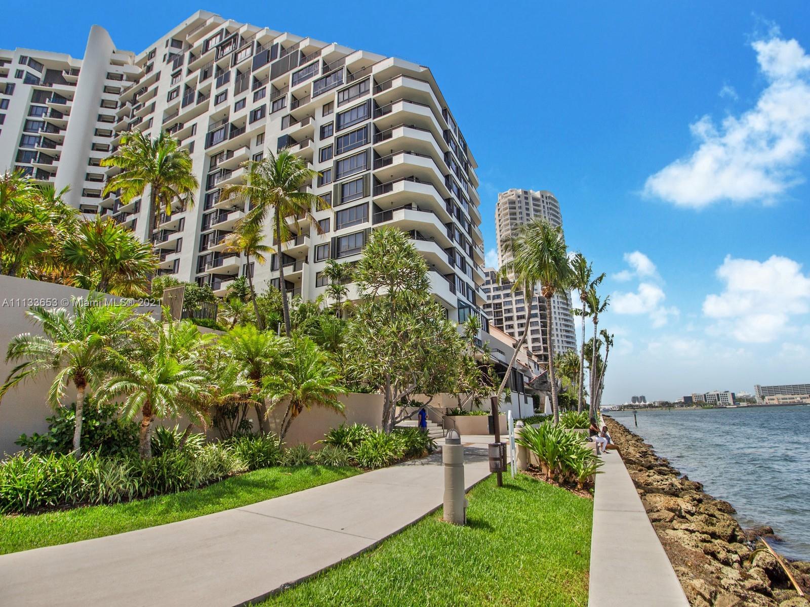 520 Brickell Key Drive, Unit A1815 Miami, FL 33131 - Photo 24 of 34 a view of a multi story building