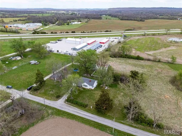 $1 | 21061 Pike 307, Bowling Green, MO 63334