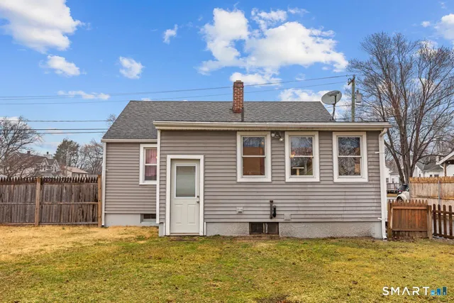 $289,900 | 174 Milford St Extension, Plainville, CT 06062