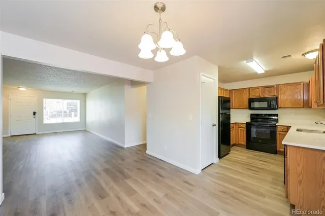 $2,570 | 5117 Kittredge Street, Denver, CO 80239