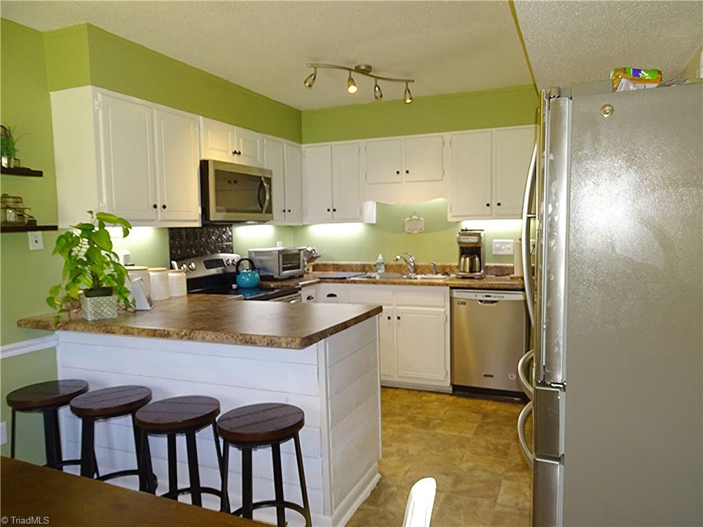 3216 Rockingham Road High Point, NC 27265 - Photo 5 of 17