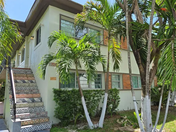 $3,150 | 7025 Rue Granville, Unit 1, Miami Beach, FL 33141