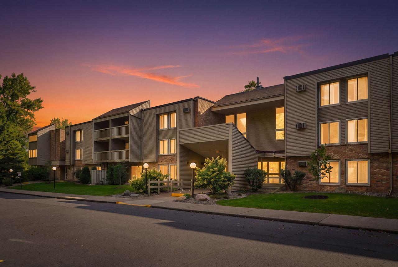4045 Hodgson Road, Unit 201 Shoreview, MN 55126 - Photo 1 of 23 Gallery Image 1