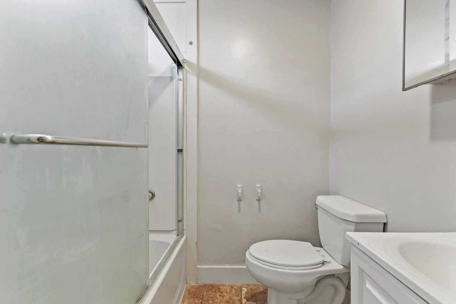 229 Vine Street Maxwell, CA 95955 - Photo 15 of 33 Bathroom.