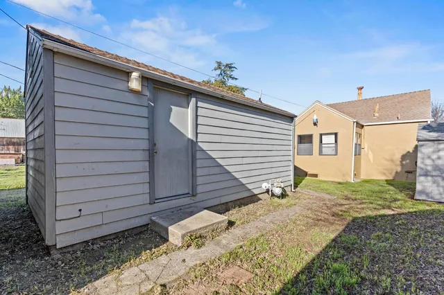 $340,000 | 229 Vine Street, Maxwell, CA 95955