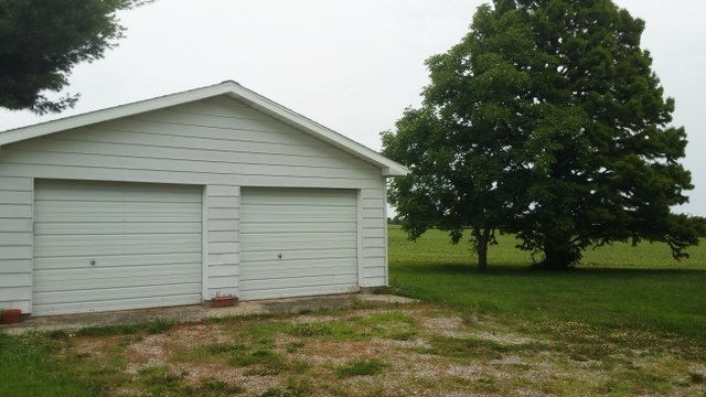 10599 N Road Elberfeld, IN 47613 - Photo 2 of 36 Gallery Image 2