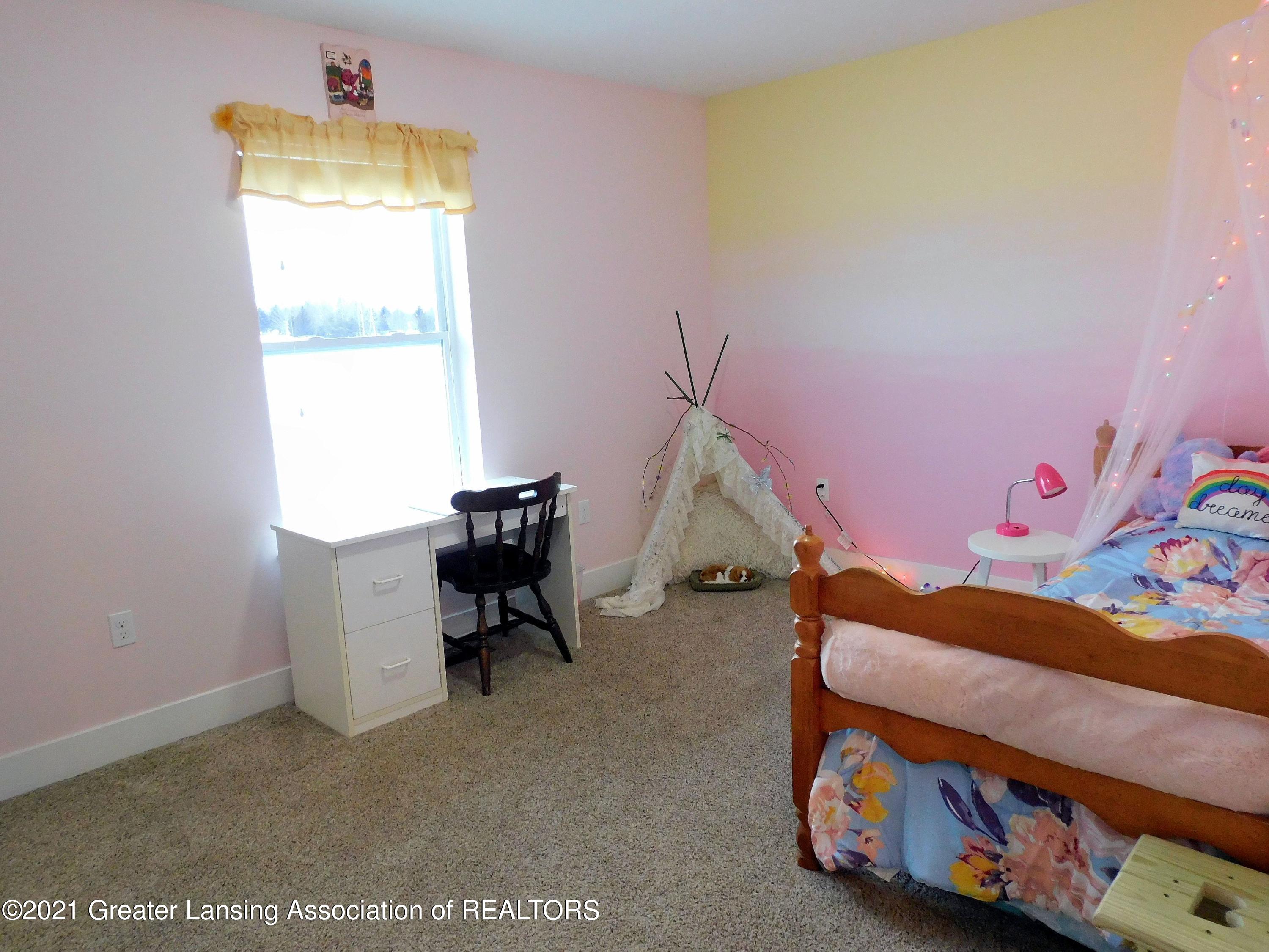 6150 South Dewitt Road St. Johns, MI 48879 - Photo 20 of 42 Bedroom #2
