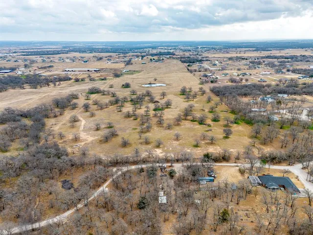 $1,925,000 | 938 County Road 3341, Paradise, TX 76073