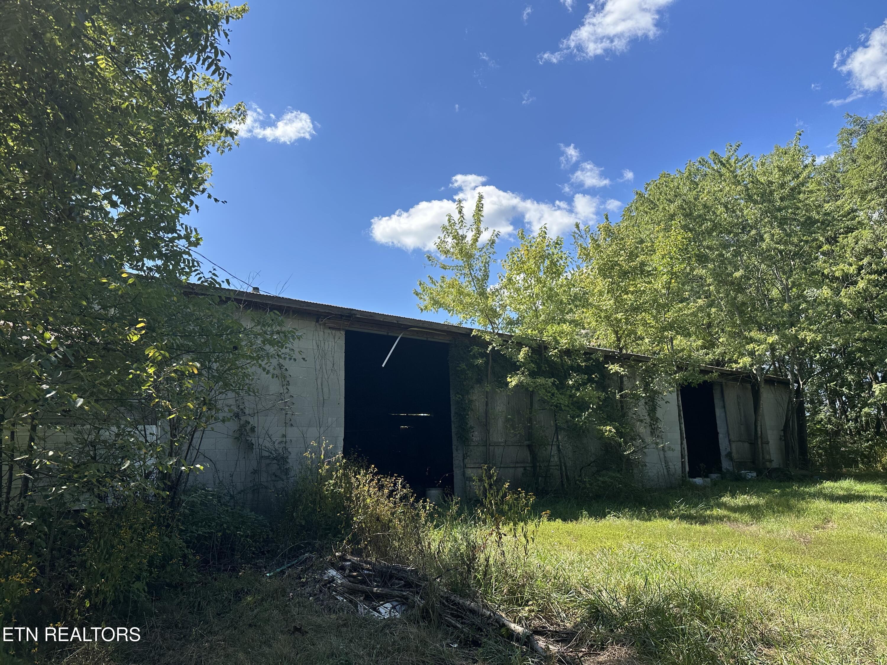 101 North Alf Threet Road Jamestown, TN 38556 - Photo 19 of 30 Photo Aug 27 2025, 10 47 40 AM