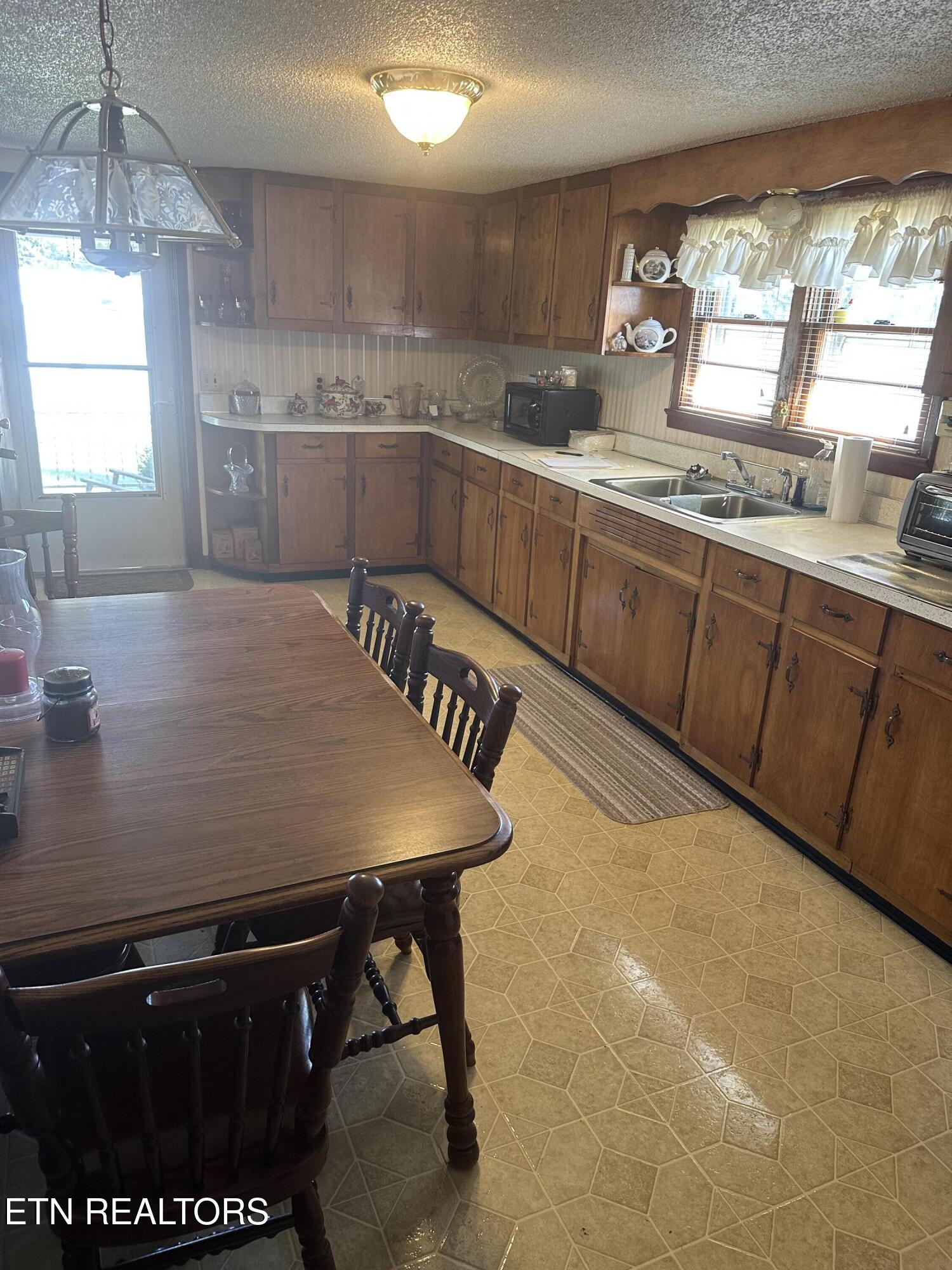 101 North Alf Threet Road Jamestown, TN 38556 - Photo 8 of 30 Photo Aug 27 2025, 10 37 31 AM