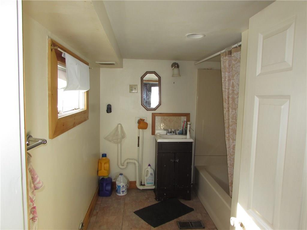 31 Pleasant Street Springvale, ME 04083 - Photo 8 of 10 Photo