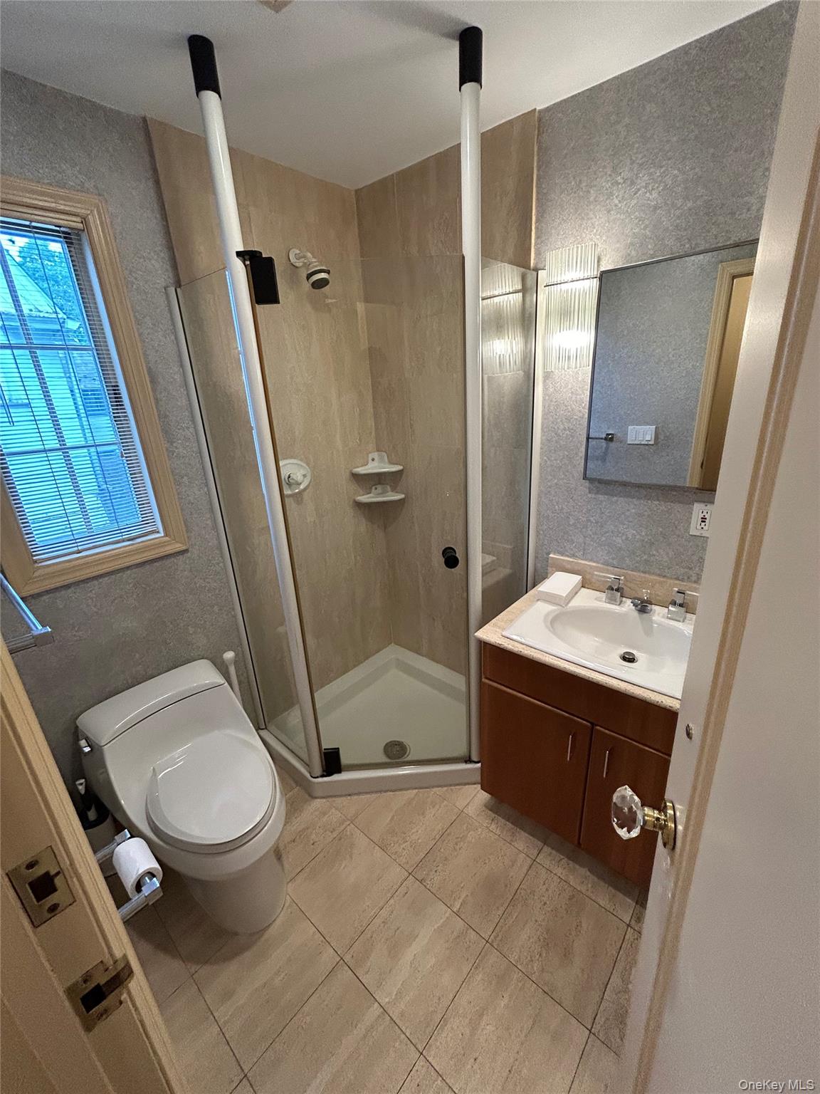 915 Palmer Road Bronxville, NY 10708 - Photo 5 of 12