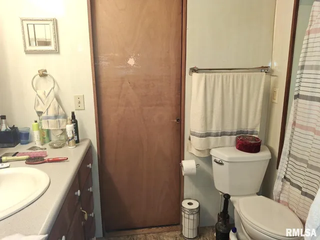 $170,000 | 26113 North Lakeland Road, Canton, IL 61520