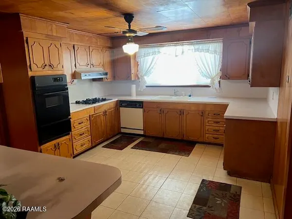 $140,000 | 609 Old Kaplan Highway, Abbeville, LA 70510