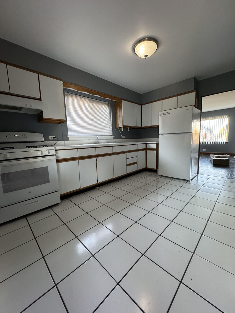 9035 West 22nd Place North Riverside, IL 60546 - Photo 8 of 21 Gallery Image 8