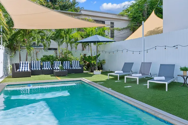 $20,900 | 3572 Southwest 23rd Street, Unit 3572, Miami, FL 33145