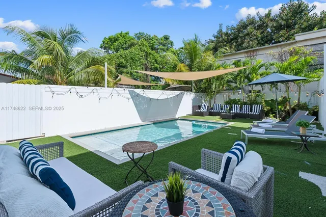 $20,900 | 3572 Southwest 23rd Street, Unit 3572, Miami, FL 33145