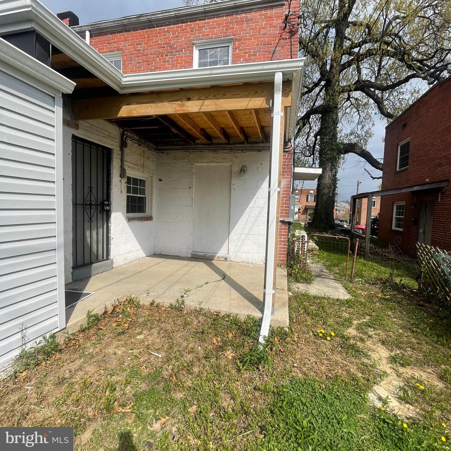 8528 Chestnut Oak Road, Unit A Baltimore, MD 21234 - Photo 4 of 7 a view of a backyard