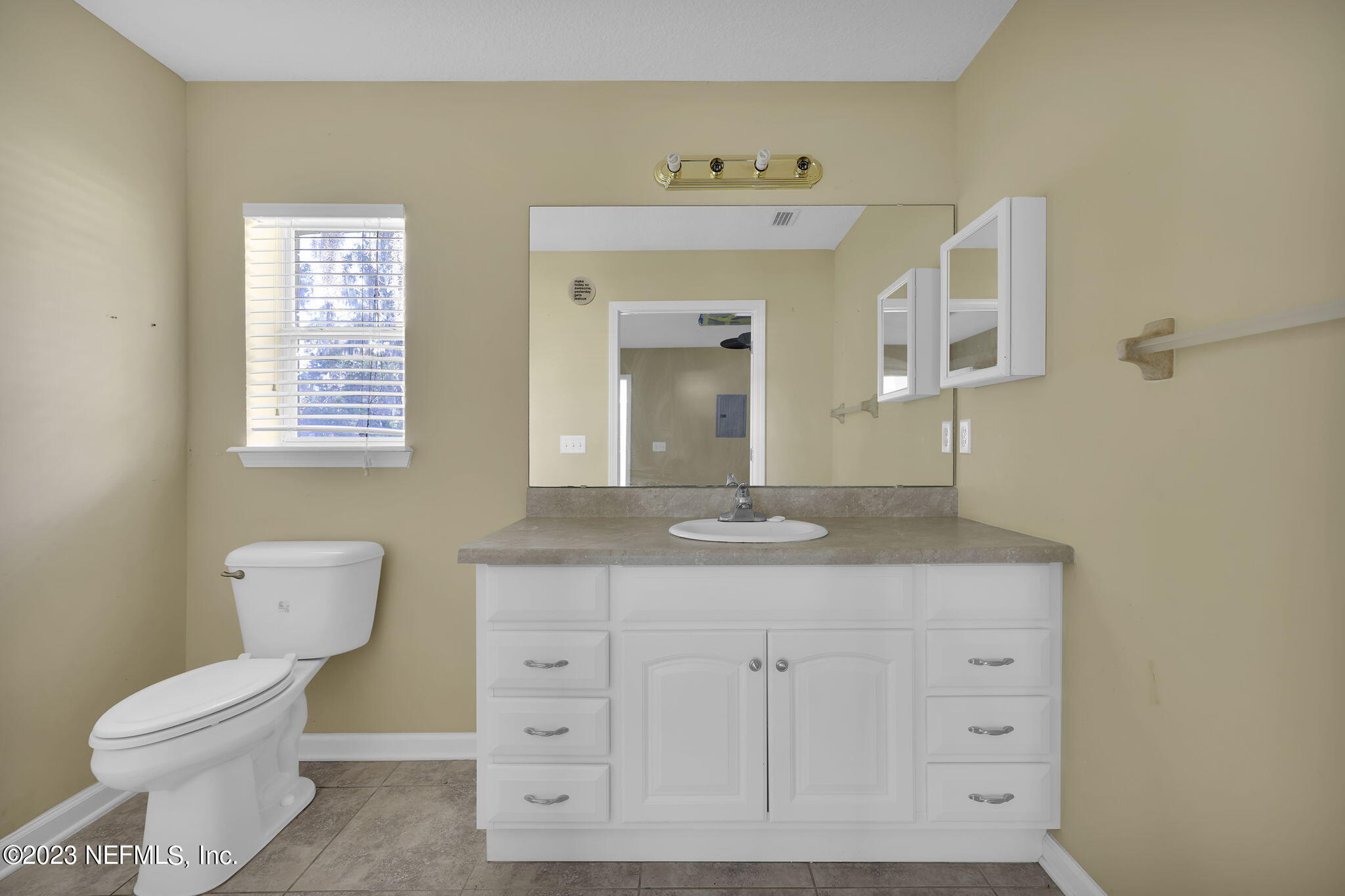 10128 Hood Road Jacksonville, FL 32257 - Photo 17 of 30 17-web-or-mls-10128 Hood_017