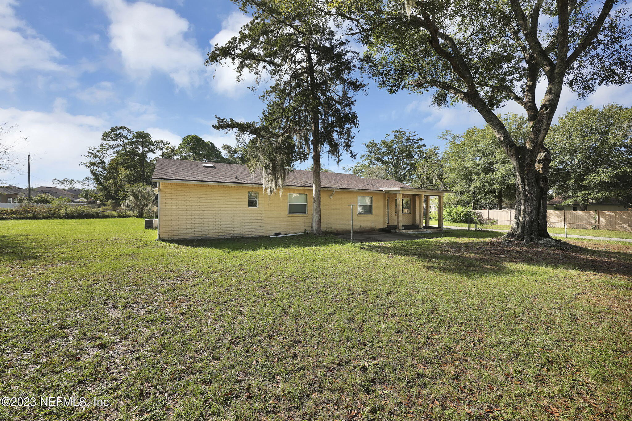 10128 Hood Road Jacksonville, FL 32257 - Photo 3 of 30 3-web-or-mls-10128 Hood_003