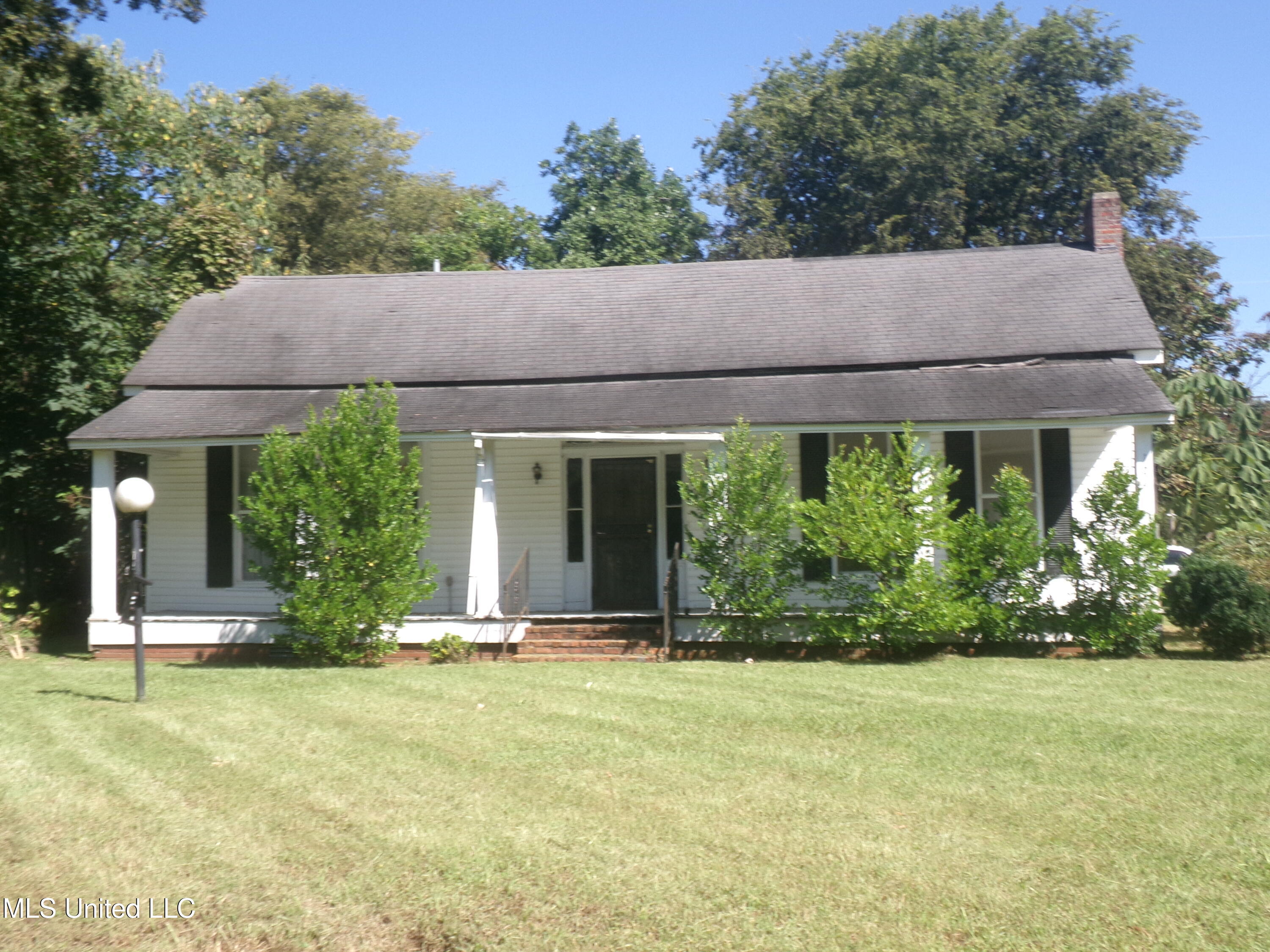 124 Old Road Lyon, MS 38645 - Photo 1 of 11 101_1568