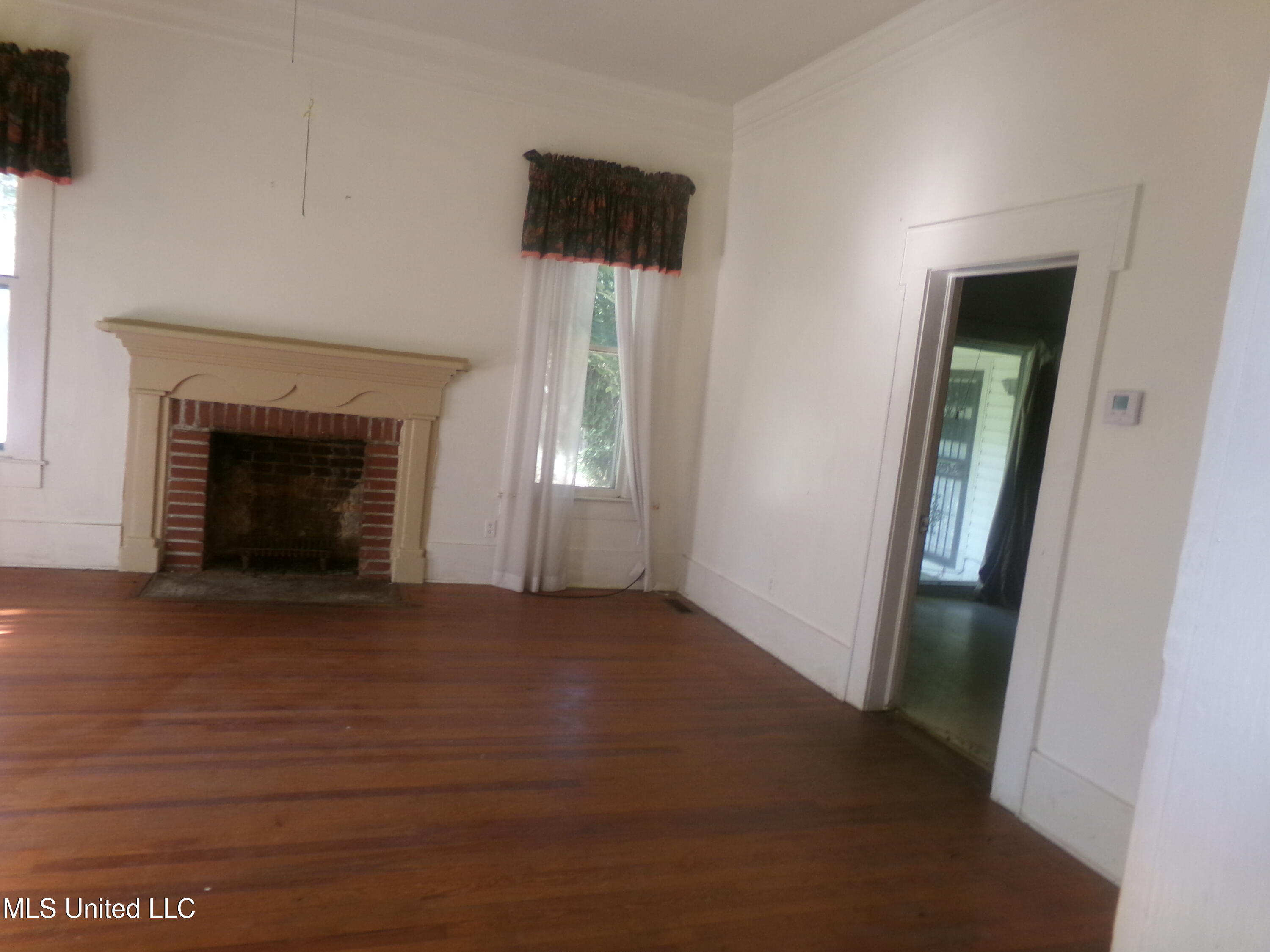 124 Old Road Lyon, MS 38645 - Photo 3 of 11 101_1004