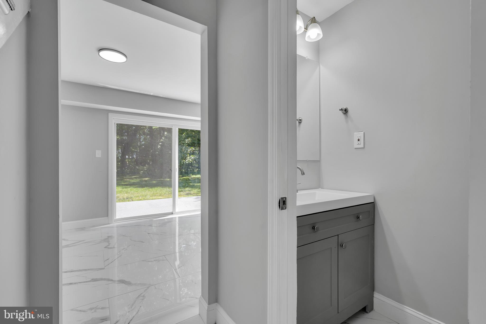 39 Edgely Lane Willingboro, NJ 08046 - Photo 9 of 47