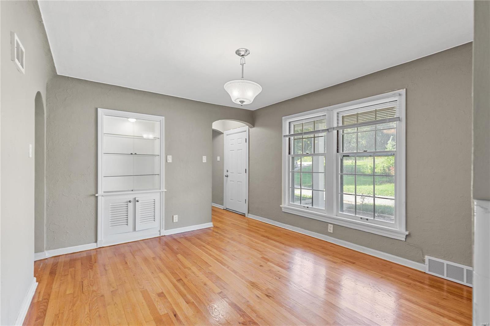 11210 Larimore Road St. Louis, MO 63138 - Photo 8 of 19