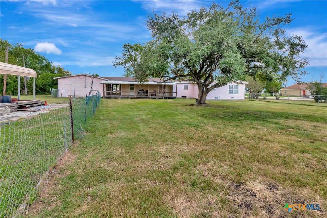 10610 Highway 185 Victoria, TX 77905 - Photo 25 of 31