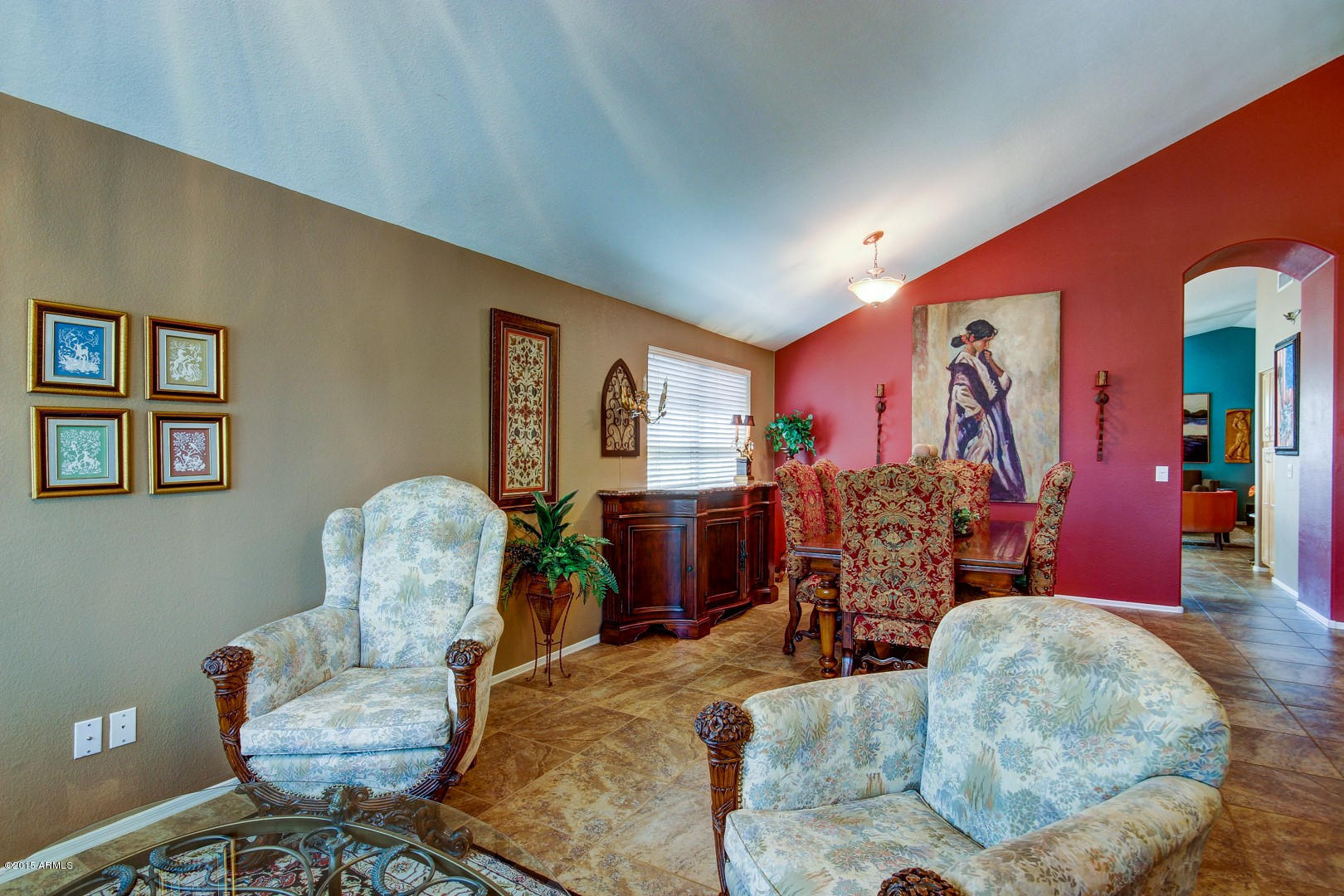 4729 East Jaeger Road Phoenix, AZ 85050 - Photo 6 of 20 Living Room