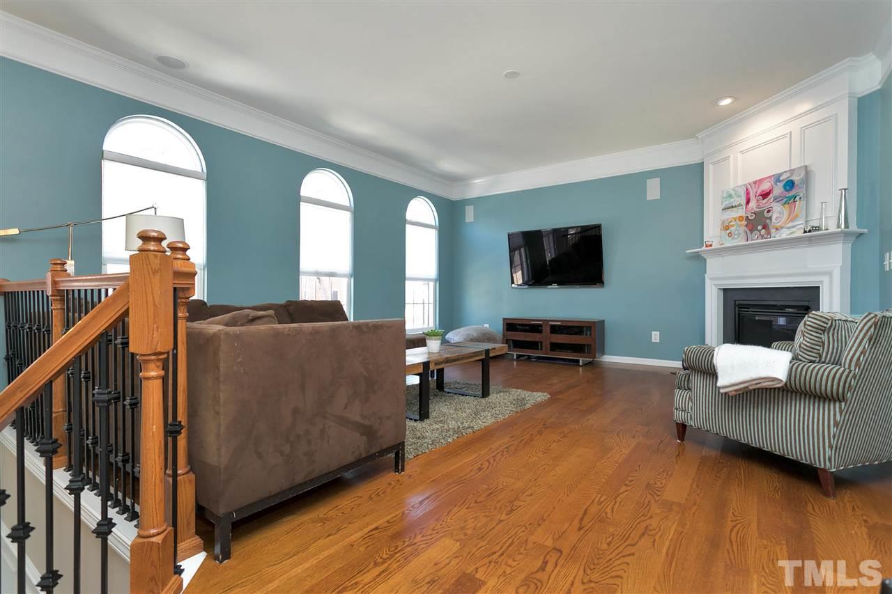 2743 Laurel Cherry Street Raleigh, NC 27612 - Photo 2 of 23 Gallery Image 2