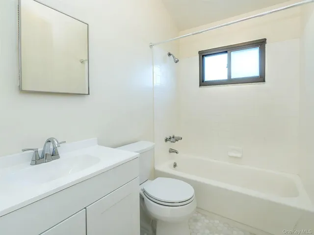 $1,290,000 | 47 B Marwood Road North, Port Washington, NY 11050