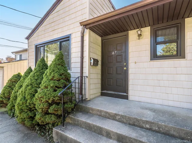 $1,290,000 | 47 B Marwood Road North, Port Washington, NY 11050