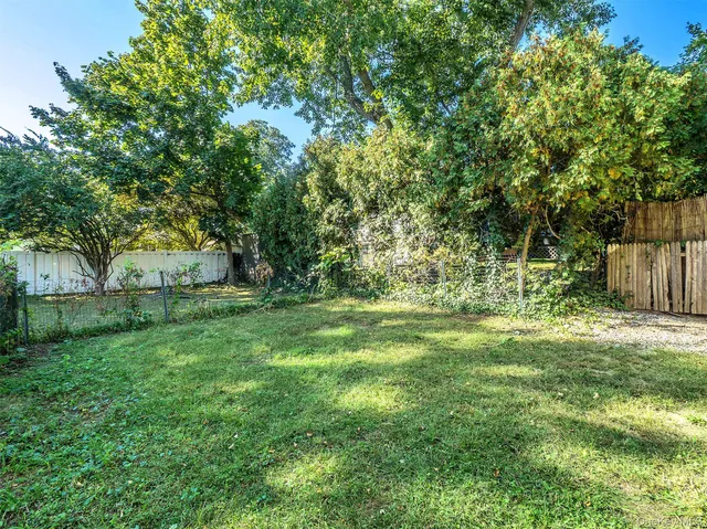 $1,290,000 | 47 B Marwood Road North, Port Washington, NY 11050