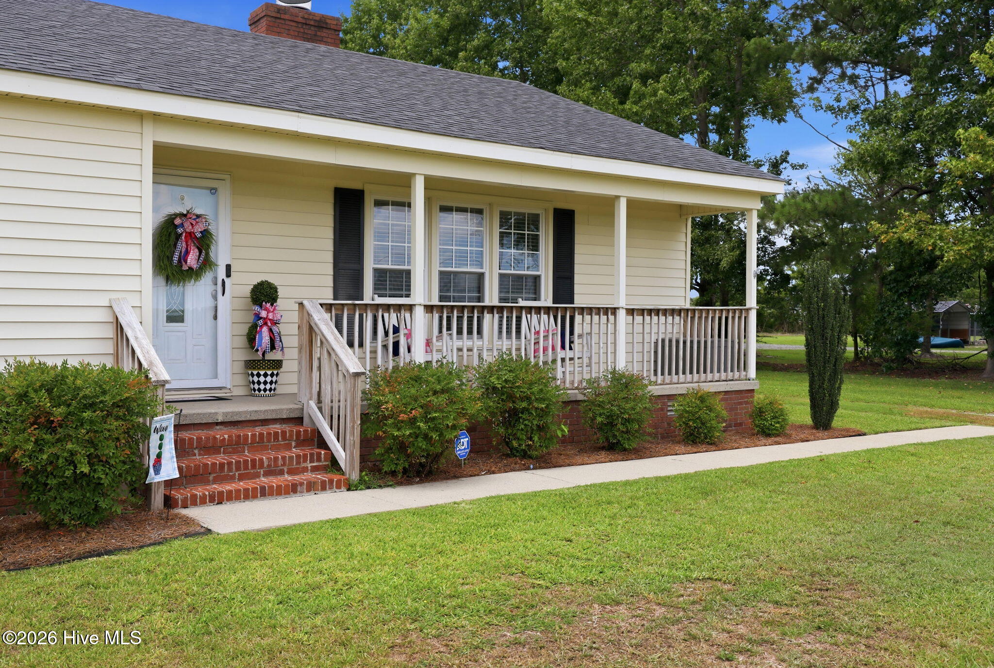 156 Bland Howell Road Kinston, NC 28504 - Photo 2 of 41