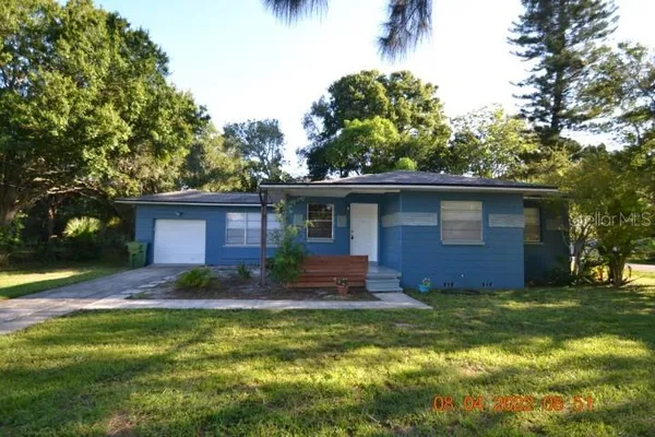 $2,400 | 2801 Sanders Drive, Tampa, FL 33611