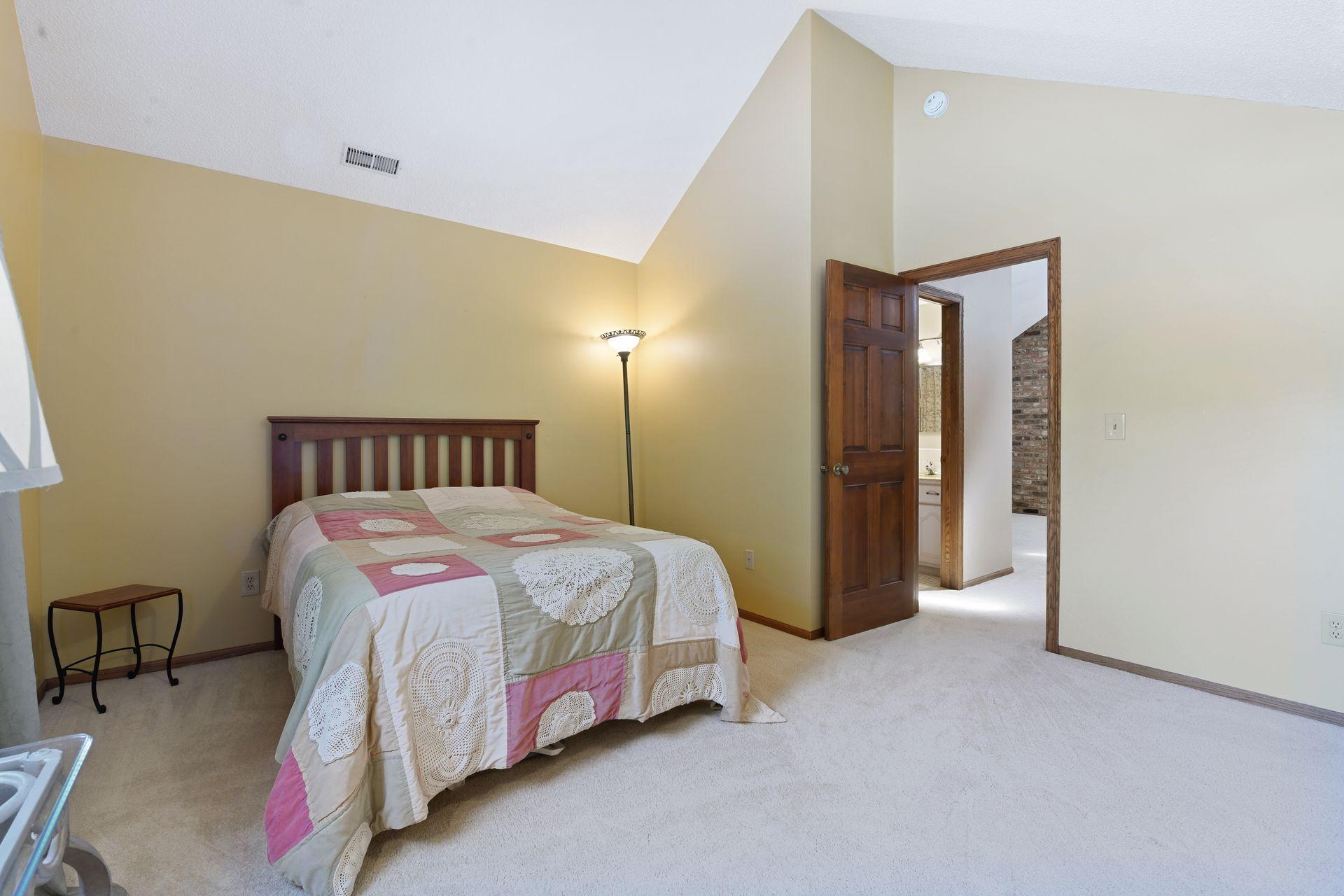 17655 Breconwood Road Minnetonka, MN 55391 - Photo 26 of 35 Gallery Image 26