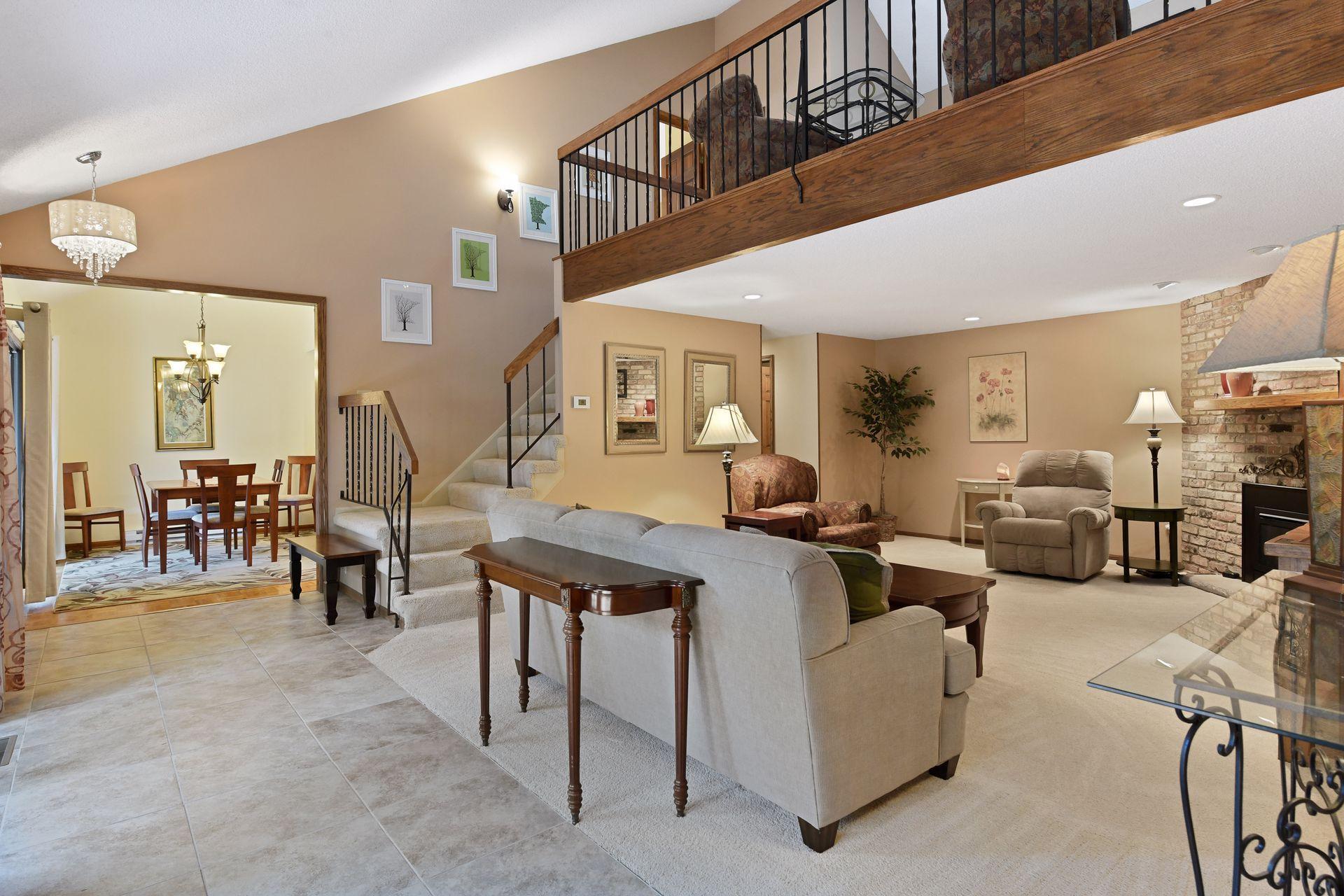 17655 Breconwood Road Minnetonka, MN 55391 - Photo 5 of 35 Gallery Image 5
