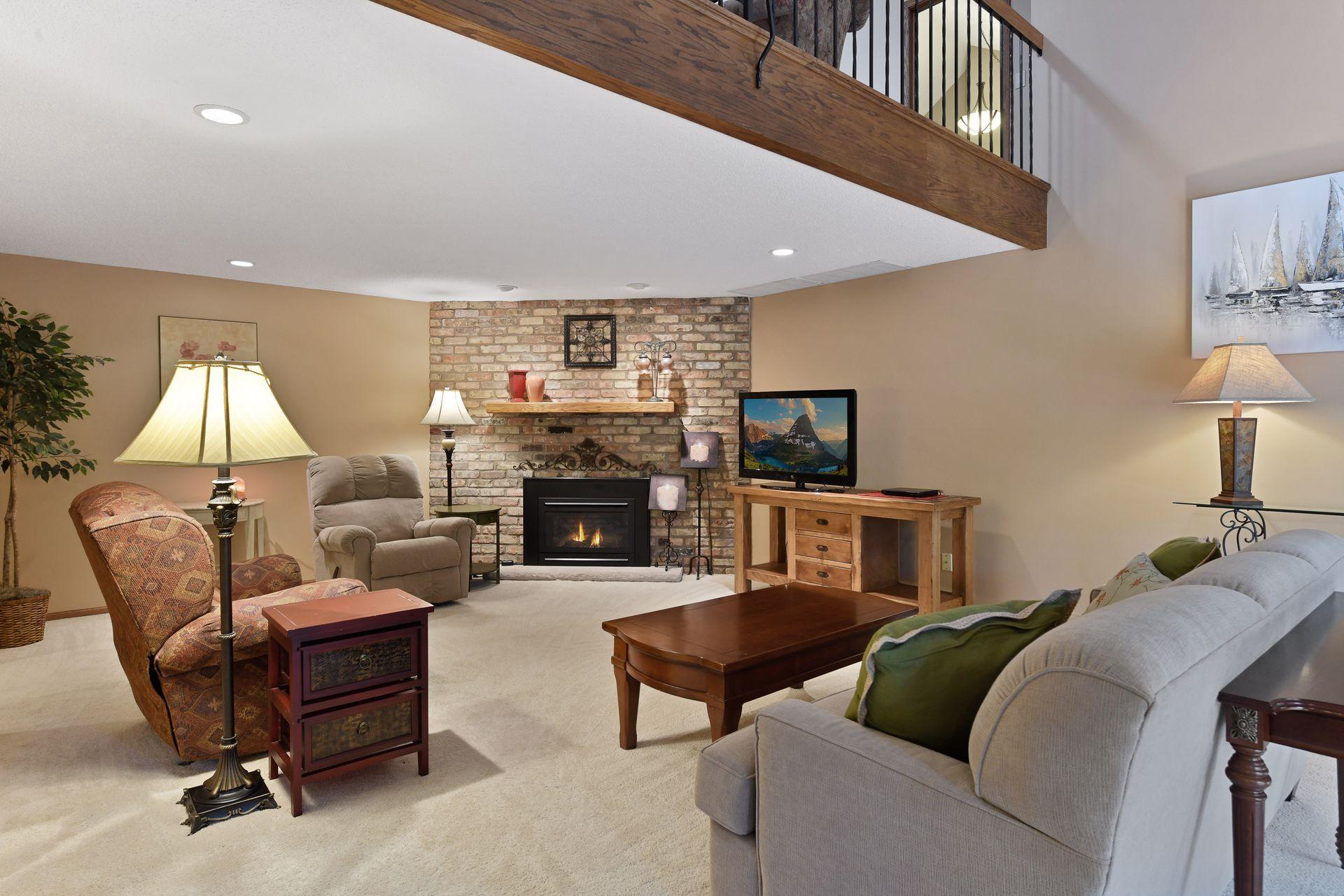 17655 Breconwood Road Minnetonka, MN 55391 - Photo 7 of 35 Gallery Image 7