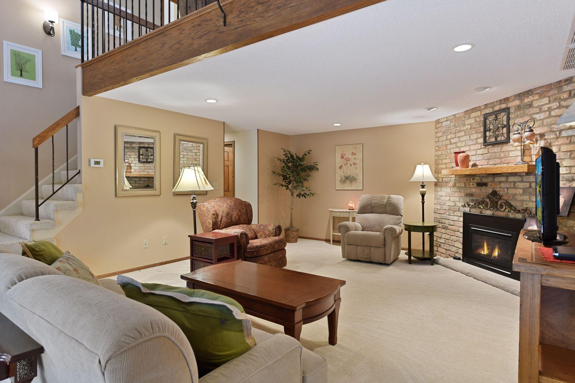 17655 Breconwood Road Minnetonka, MN 55391 - Photo 8 of 35 Gallery Image 8