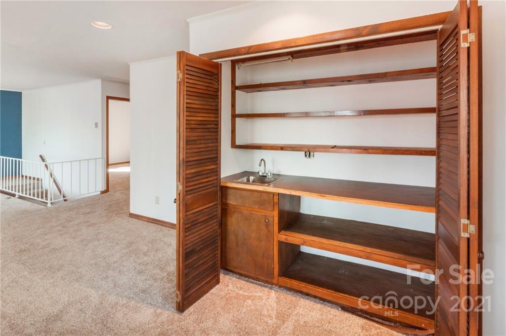 1199 Fox Run Road Waynesville, NC 28785 - Photo 7 of 18 Gallery Image 7