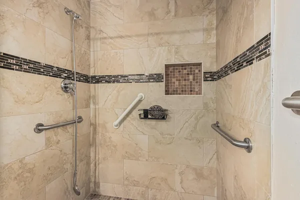 $2,200 | 11451 South Mohave Street, Phoenix, AZ 85044
