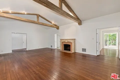 $4,395,000 | 800 Warner Avenue, Los Angeles, CA 90024