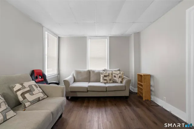 $500,000 | 45 Cliff Street, Norwich, CT 06360