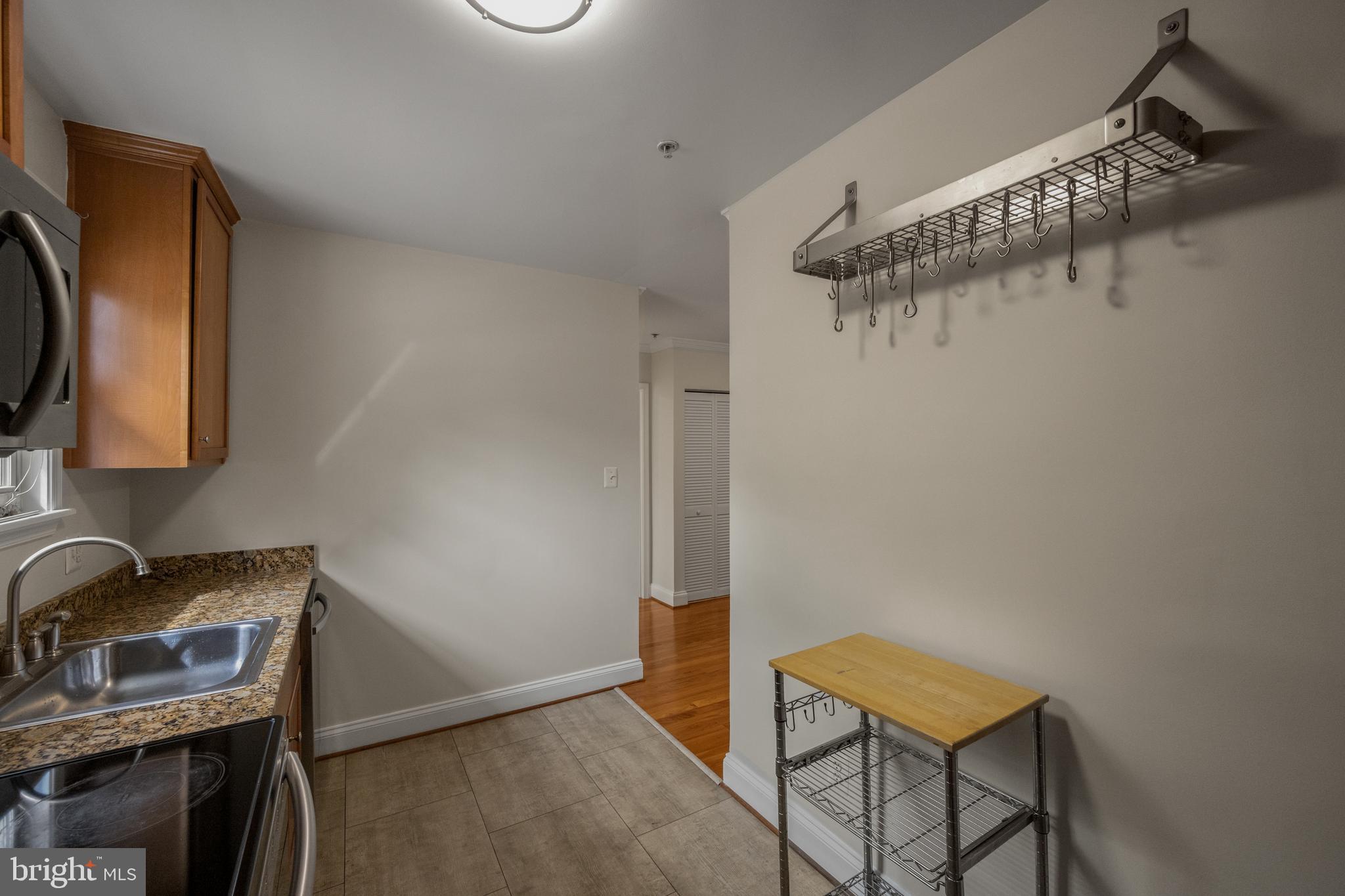 19 Post, Unit AVENUE 203 Laurel, MD 20707 - Photo 16 of 26 Kitchen