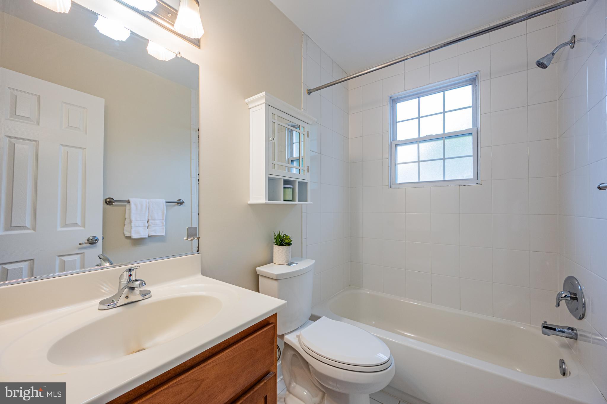 19 Post, Unit AVENUE 203 Laurel, MD 20707 - Photo 22 of 26 Full Bath
